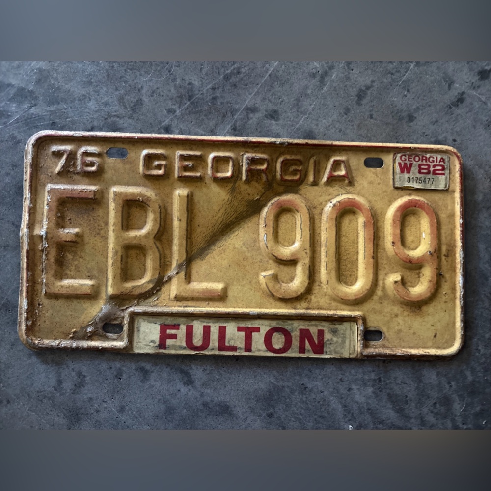 Georgia GA Fulton County 1976 Vintage License Plate EBL 909